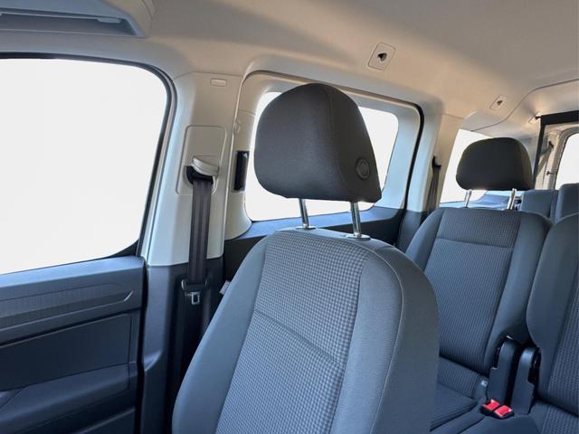 Volkswagen / Caddy Maxi / Wei&szlig; / / / Caddy Maxi+ KAMERA+AHK+GJR+SHZ+PDC+ACC+LANE ASSIST, Beispielbilder, ggf. teilweise mit Sonderausstattung