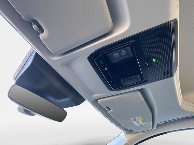 Volkswagen / Caddy Maxi / Wei&szlig; / / / Caddy Maxi+ KAMERA+AHK+GJR+SHZ+PDC+ACC+LANE ASSIST, Beispielbilder, ggf. teilweise mit Sonderausstattung