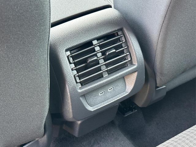 Volkswagen / Caddy Maxi / / / / Caddy Maxi+ KAMERA+AHK+GJR+SHZ+PDC+ACC+LANE ASSIST, Beispielbilder, ggf. teilweise mit Sonderausstattung