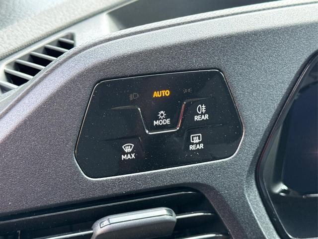 Volkswagen / Caddy Maxi / / / / Caddy Maxi+ KAMERA+AHK+GJR+SHZ+PDC+ACC+LANE ASSIST, Beispielbilder, ggf. teilweise mit Sonderausstattung