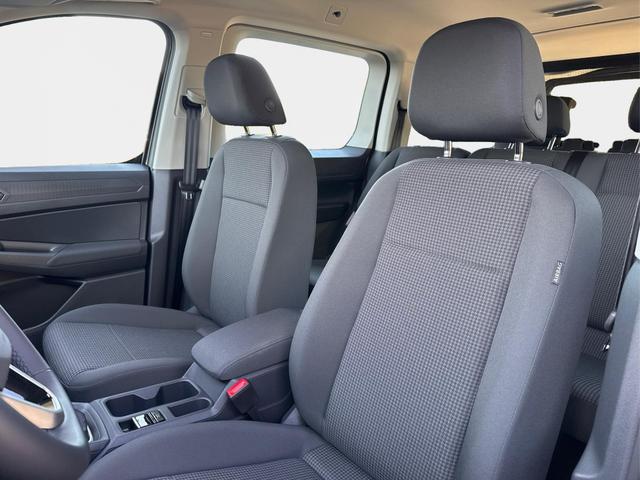 Volkswagen / Caddy Maxi / Grau / / / Caddy Maxi+ KAMERA+AHK+GJR+SHZ+PDC+ACC+LANE ASSIST, Beispielbilder, ggf. teilweise mit Sonderausstattung