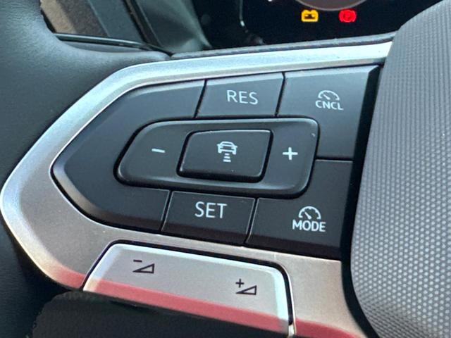 Volkswagen / Caddy Maxi / Grau / / / Caddy Maxi+ KAMERA+AHK+GJR+SHZ+PDC+ACC+LANE ASSIST, Beispielbilder, ggf. teilweise mit Sonderausstattung