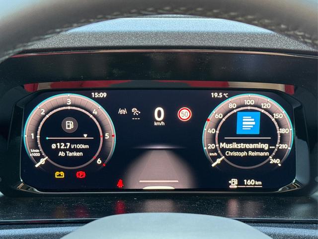 Volkswagen / Caddy Maxi / Grau / / / Caddy Maxi+ KAMERA+AHK+GJR+SHZ+PDC+ACC+LANE ASSIST, Beispielbilder, ggf. teilweise mit Sonderausstattung