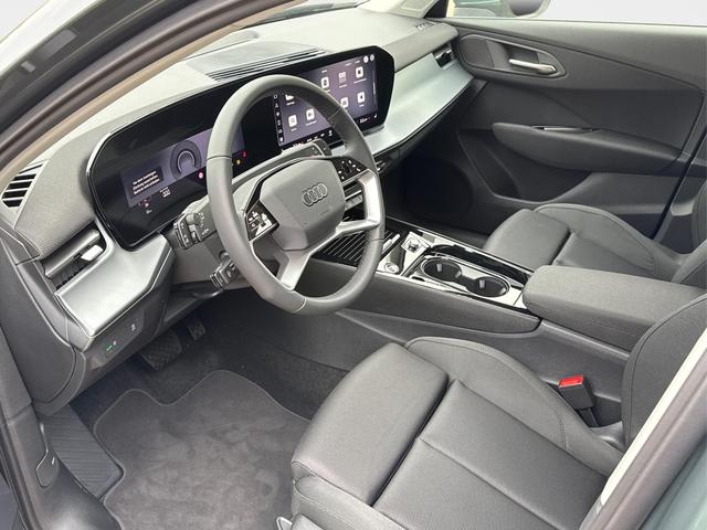 Audi / Q3 / Gr&uuml;n / / / AHK+KAMERA+NAVI+EL. HECKKL.+LED+17'LM