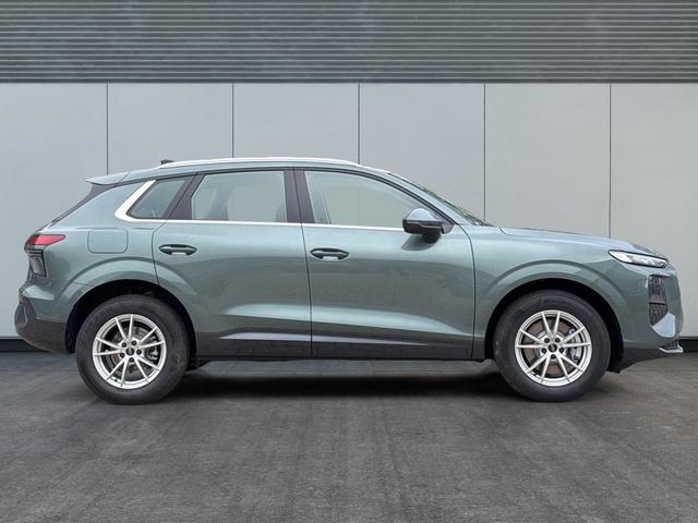 Audi / Q3 / Gr&uuml;n / / / AHK+KAMERA+NAVI+EL. HECKKL.+LED+17'LM