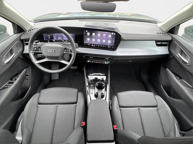 Audi / Q3 / Gr&uuml;n / / / AHK+KAMERA+NAVI+EL. HECKKL.+LED+17'LM