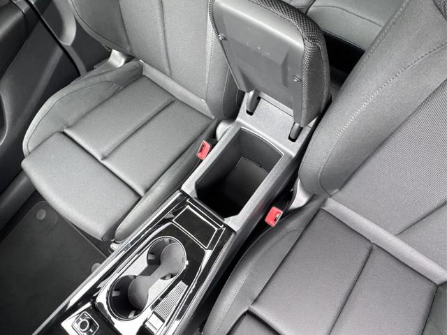 Audi / Q3 / Gr&uuml;n / / / AHK+KAMERA+NAVI+EL. HECKKL.+LED+17'LM