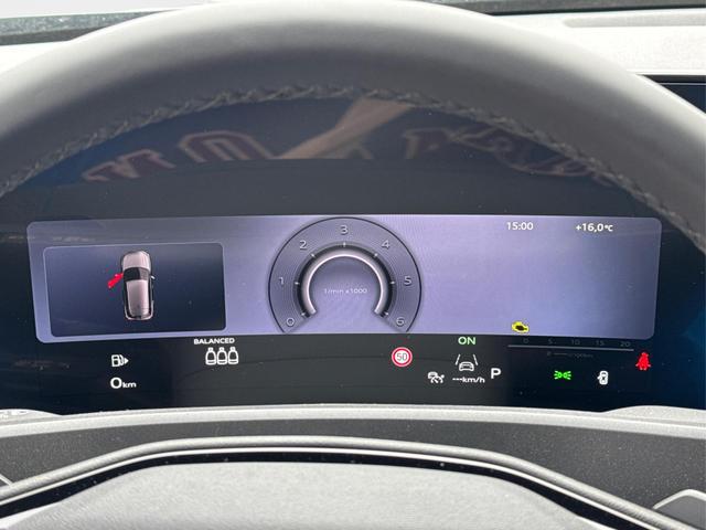Audi / Q3 / Gr&uuml;n / / / AHK+KAMERA+NAVI+EL. HECKKL.+LED+17'LM