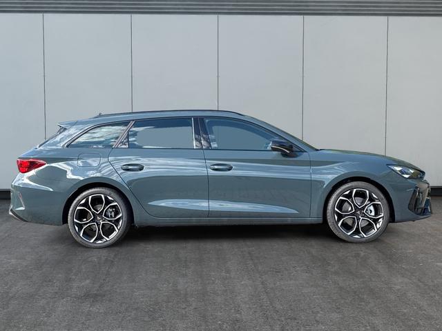 Cupra / Leon Sportstourer / Blau / / / ST 4x4 AHK+eHK+NAVI+ACC+SHZ+18 ALU+LED, Beispielbilder, ggf. teilweise mit Sonderausstattung