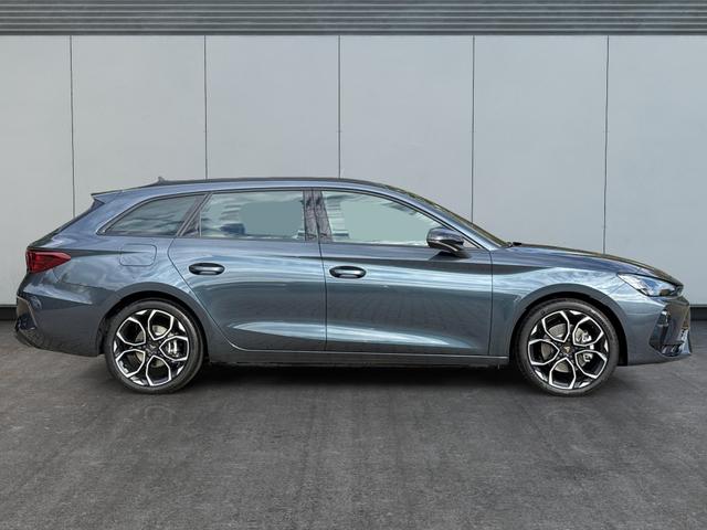 Cupra / Leon Sportstourer / Grau / / / ST 4x4 AHK+eHK+NAVI+ACC+SHZ+18 ALU+LED