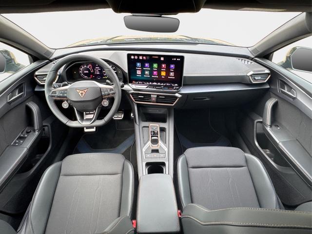 Cupra / Leon Sportstourer / Grau / / / ST 4x4 AHK+eHK+NAVI+ACC+SHZ+18 ALU+LED