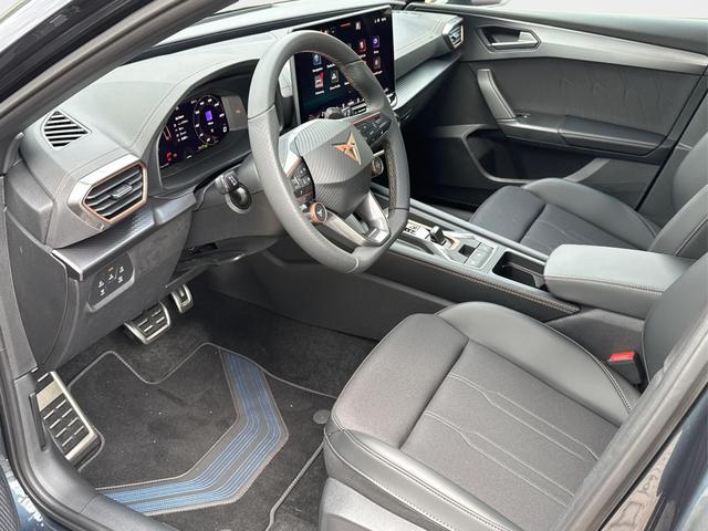 Cupra / Leon Sportstourer / Grau / / / ST 4x4 AHK+eHK+NAVI+ACC+SHZ+18 ALU+LED