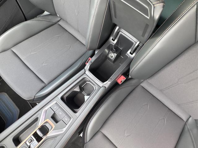 Cupra / Leon Sportstourer / Grau / / / ST 4x4 AHK+eHK+NAVI+ACC+SHZ+18 ALU+LED