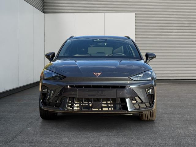 Cupra / Leon Sportstourer / Grau / / / ST AHK+NAVI+eHK+KAMERA+ACC+SHZ+18 ALU+LED, Beispielbilder, ggf. teilweise mit Sonderausstattung