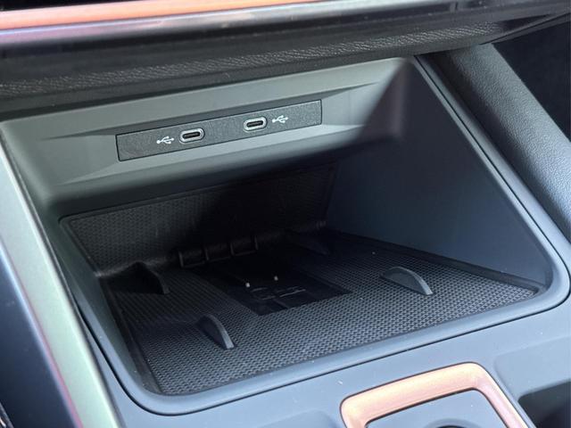 Cupra / Leon Sportstourer / Grau / / / ST AHK+NAVI+eHK+KAMERA+ACC+SHZ+18 ALU+LED, Beispielbilder, ggf. teilweise mit Sonderausstattung