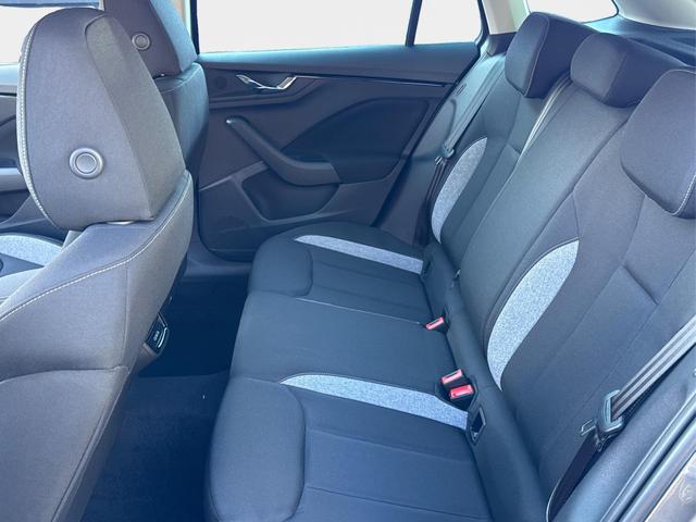 Skoda / Scala / Grau / / / Selection SHZ+KAMERA+SMARTLINK+LED+16 ALU, Beispielbilder, ggf. teilweise mit Sonderausstattung