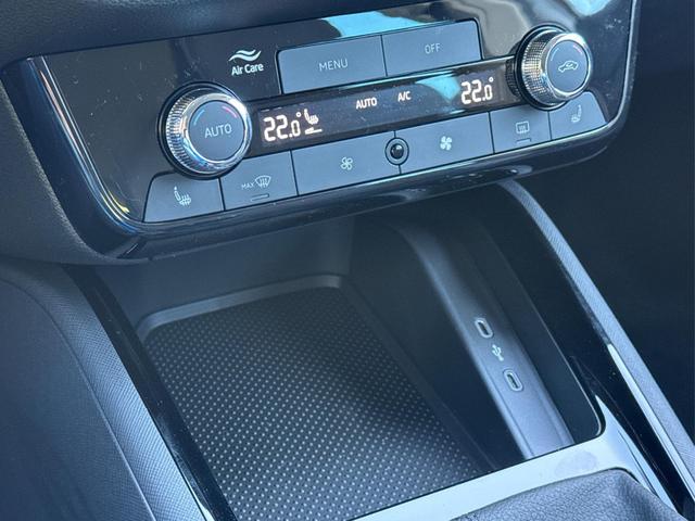 Skoda / Scala / Grau / / / Selection SHZ+KAMERA+SMARTLINK+LED+16 ALU, Beispielbilder, ggf. teilweise mit Sonderausstattung