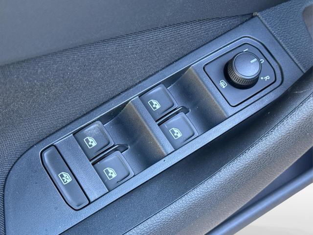 Skoda / Scala / Grau / / / Selection SHZ+KAMERA+SMARTLINK+LED+16 ALU, Beispielbilder, ggf. teilweise mit Sonderausstattung