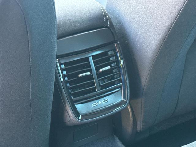 Skoda / Scala / Grau / / / Selection SHZ+KAMERA+SMARTLINK+LED+16 ALU, Beispielbilder, ggf. teilweise mit Sonderausstattung