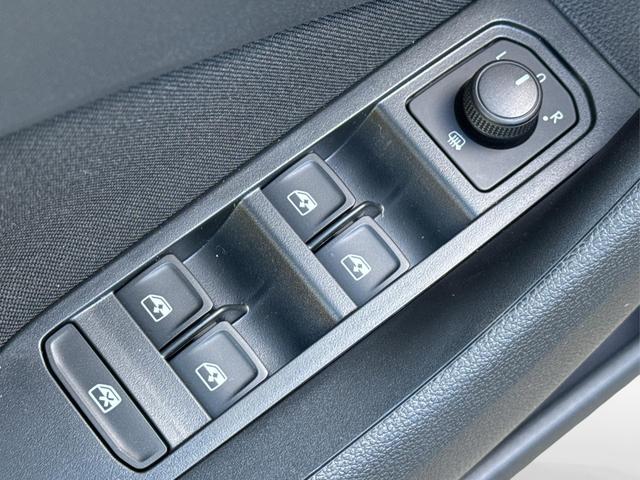 Skoda / Scala / Grau / / / Selection SHZ+KAMERA+SMARTLINK+LED+16 ALU, Beispielbilder, ggf. teilweise mit Sonderausstattung