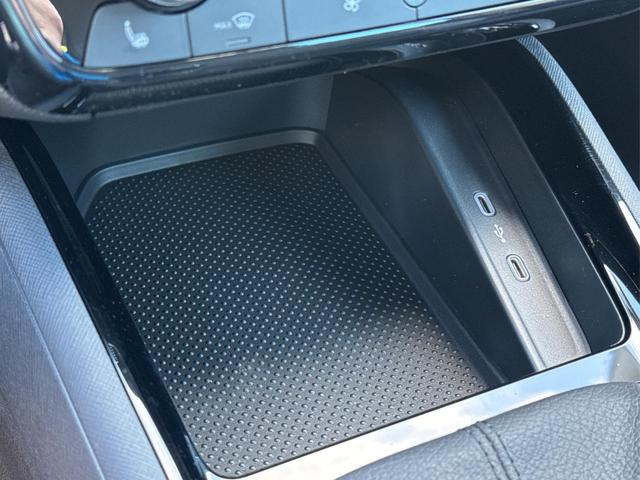 Skoda / Scala / Grau / / / Selection SHZ+KAMERA+SMARTLINK+LED+16 ALU, Beispielbilder, ggf. teilweise mit Sonderausstattung