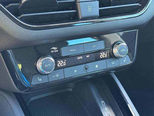 Skoda / Scala / Grau / / / Selection SHZ+KAMERA+SMARTLINK+LED+16 ALU, Beispielbilder, ggf. teilweise mit Sonderausstattung