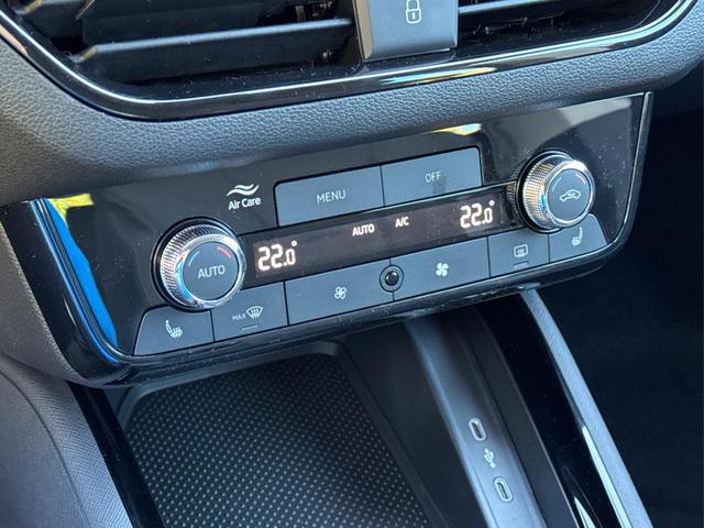 Skoda / Scala / Silber / / / Selection SHZ+KAMERA+SMARTLINK+LED+16 ALU, Beispielbilder, ggf. teilweise mit Sonderausstattung