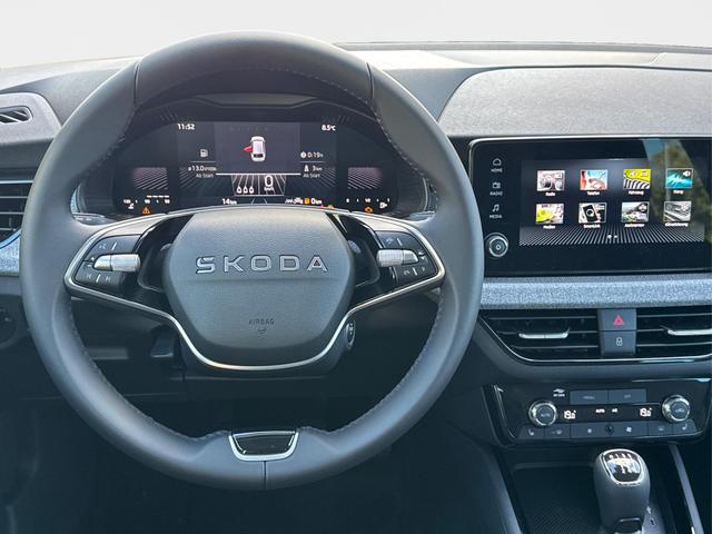 Skoda / Scala / Schwarz / / / Selection SHZ+KAMERA+SMARTLINK+LED+16 ALU, Beispielbilder, ggf. teilweise mit Sonderausstattung