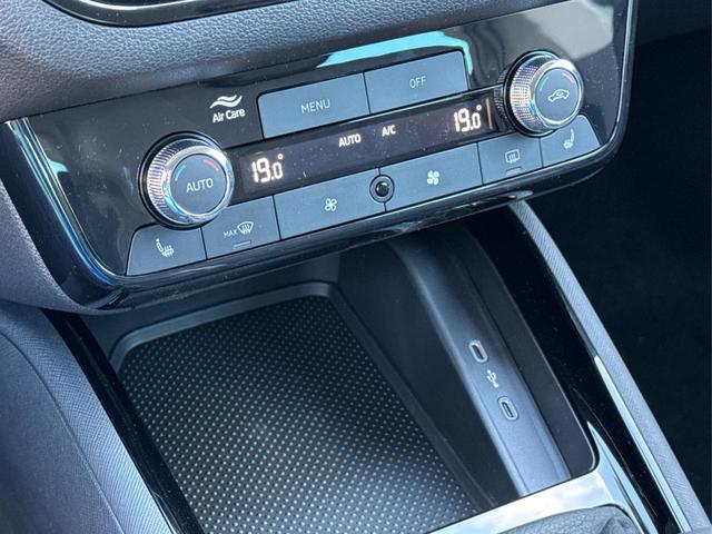 Skoda / Scala / Schwarz / / / Selection SHZ+KAMERA+SMARTLINK+LED+16 ALU, Beispielbilder, ggf. teilweise mit Sonderausstattung