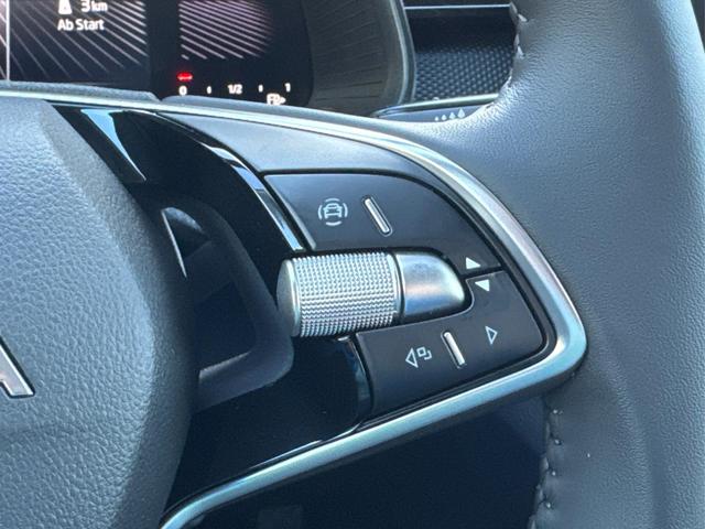 Skoda / Scala / Schwarz / / / Selection SHZ+KAMERA+SMARTLINK+LED+16 ALU, Beispielbilder, ggf. teilweise mit Sonderausstattung