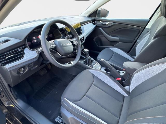Skoda / Scala / Schwarz / / / Selection SHZ+KAMERA+SMARTLINK+LED+16 ALU, Beispielbilder, ggf. teilweise mit Sonderausstattung
