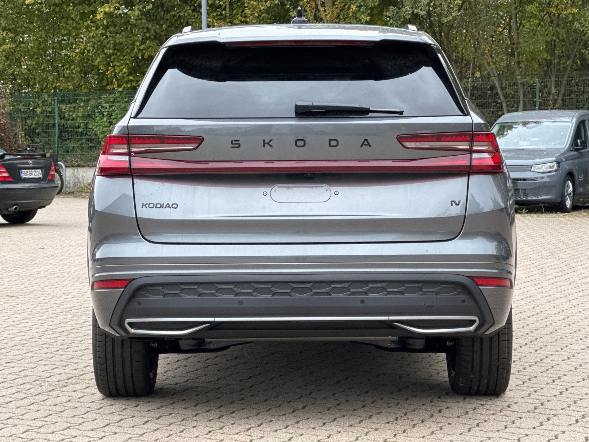 Skoda / Kodiaq / Grau /  /  / PHEV+AHK+NAVI+PANO+MATRIX-LED+KAMERA+EL. HECKKL.