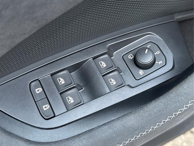 Skoda / Kodiaq / Grau / / / PHEV+AHK+NAVI+MATRIX-LED+KAMERA+EL. HECKKL., Beispielbilder, ggf. teilweise mit Sonderausstattung