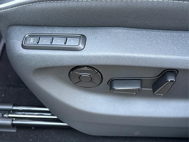 Skoda / Kodiaq / Grau / / / PHEV+AHK+NAVI+MATRIX-LED+KAMERA+EL. HECKKL., Beispielbilder, ggf. teilweise mit Sonderausstattung