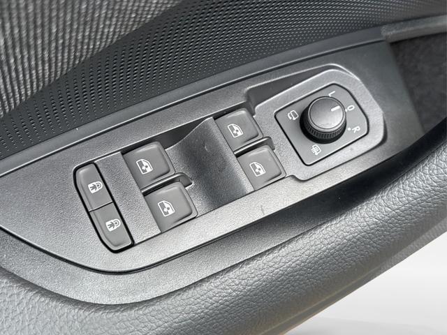 Skoda / Kodiaq / Grau / / / PHEV+AHK+MATRIX+NAVI+KAMERA+EL. HECKKL.+PDC, Beispielbilder, ggf. teilweise mit Sonderausstattung