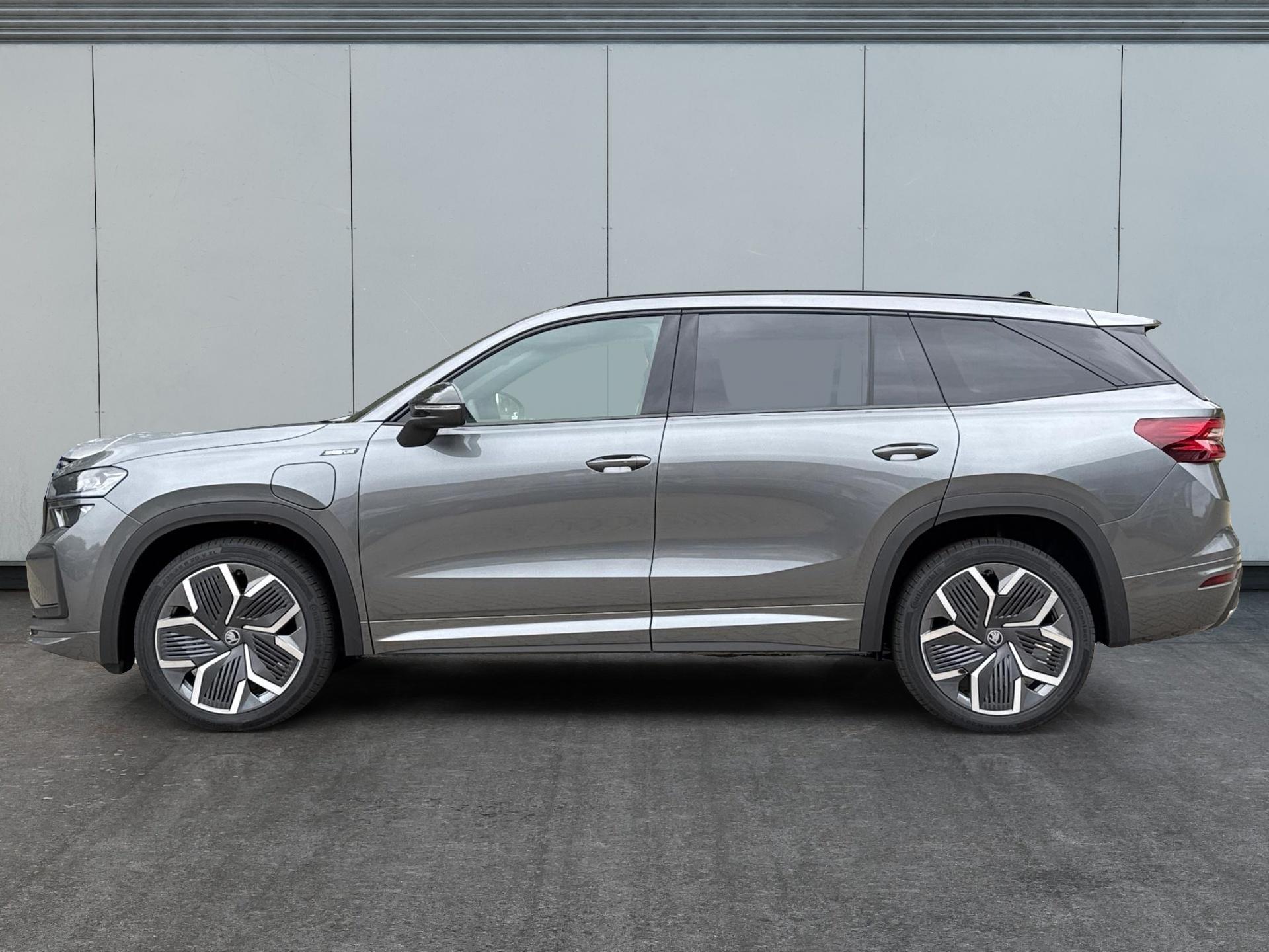 Skoda / Kodiaq / Grau /  /  / PHEV+AHK+NAVI+PANO+MATRIX-LED+KAMERA+EL. HECKKL.