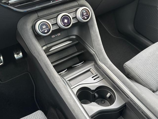Skoda / Kodiaq / Grau / / / PHEV+AHK+NAVI+PANO+MATRIX-LED+KAMERA+EL. HECKKL., Beispielbilder, ggf. teilweise mit Sonderausstattung