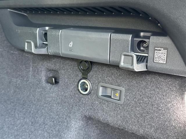 Skoda / Kodiaq / Silber / / / PHEV+AHK+MATRIX+NAVI+KAMERA+EL. HECKKL.+PDC, Beispielbilder, ggf. teilweise mit Sonderausstattung
