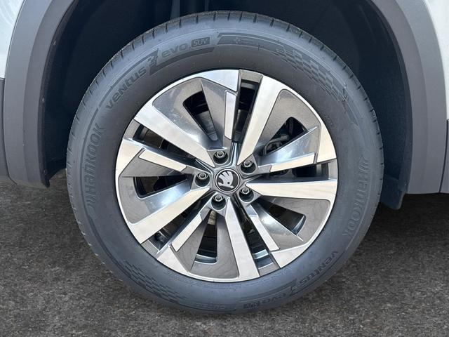 Skoda / Kodiaq / Silber / / / PHEV+AHK+MATRIX+NAVI+KAMERA+EL. HECKKL.+PDC, Beispielbilder, ggf. teilweise mit Sonderausstattung