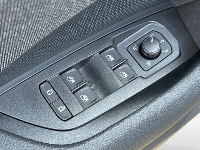 Skoda / Kodiaq / Silber / / / PHEV+AHK+MATRIX+NAVI+KAMERA+EL. HECKKL.+PDC, Beispielbilder, ggf. teilweise mit Sonderausstattung