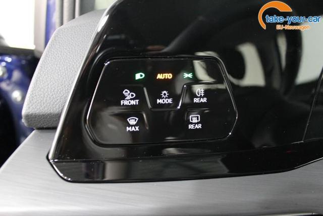 Volkswagen Golf VIII Style Plus SHZ NAVI ActiveInfoDisplay ACC LED ParkPilot 