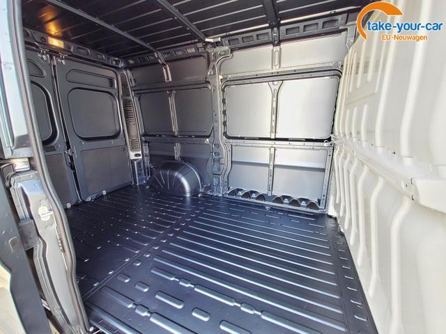 Opel Movano Fahrgestell L2H2 Cargo 2.2 Diesel verstärkt / Kamera 