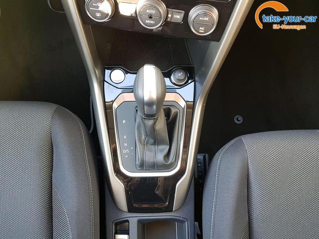 Volkswagen / T-Roc / Grau /  /  / T-Roc Advanced 1,5TSI DSG 110KW AHK, SHZ, Navi, DigiCockpit