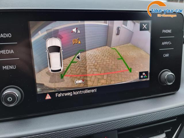 Skoda Kamiq 1.0 TSI 95PS Ambition Klimaautomatik Sitzheizung PDC v+h Rückf.Kamera Apple CarPlay Android Auto AbstandsTempomat 