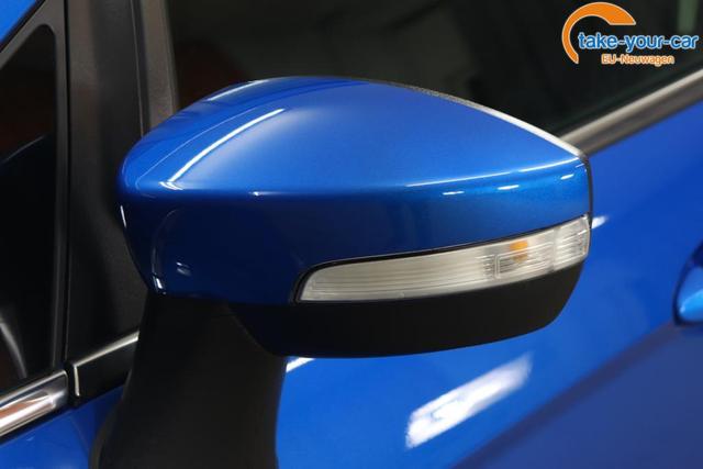 Ford EcoSport 1.0 EcoBoost Titanium 92kW 125PS Benzin		Dynamicblau Metallic	Premium Polsterung Sensico in Leder-Optik / Stoff* in Anthrazit	