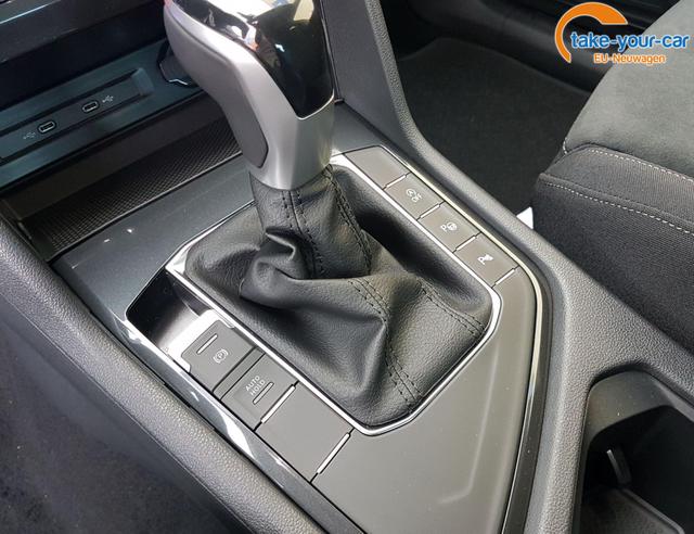 Volkswagen / Tiguan / Weiß / Life /  / DSG