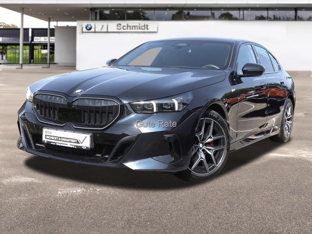 BMW 5er - 520d M Sport /NP=77.950,- / Komforts Travel