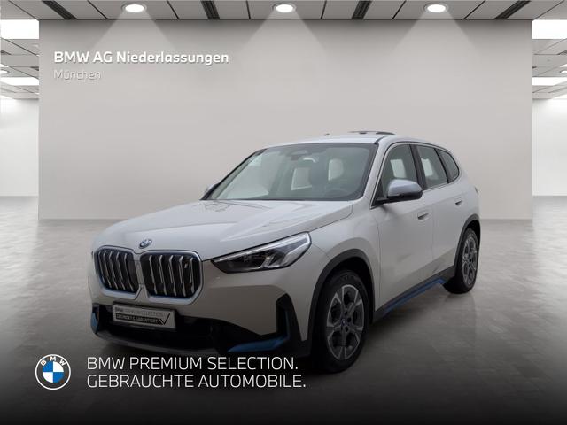 BMW iX1 - xDrive30 AHK Driv.Assist  Kamera