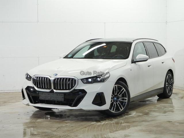 BMW i5 - eDrive40 Touring M Sport   GARANTIE-bis-03.30