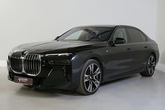 BMW 7er - 740d xDr M Sportpaket 21Zoll AHK Standh ACC Park